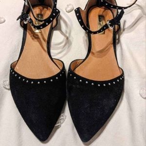 Halogen 8M Studded Black Suede Point Shoe